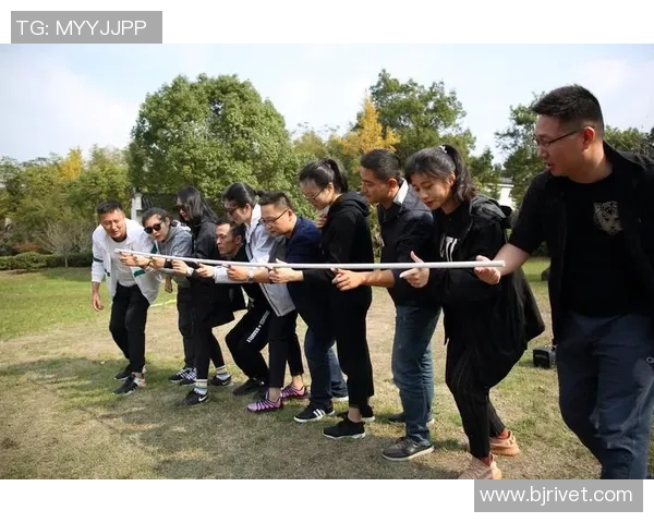 TES团队协作在世界大师赛中的精彩表现与战术分析